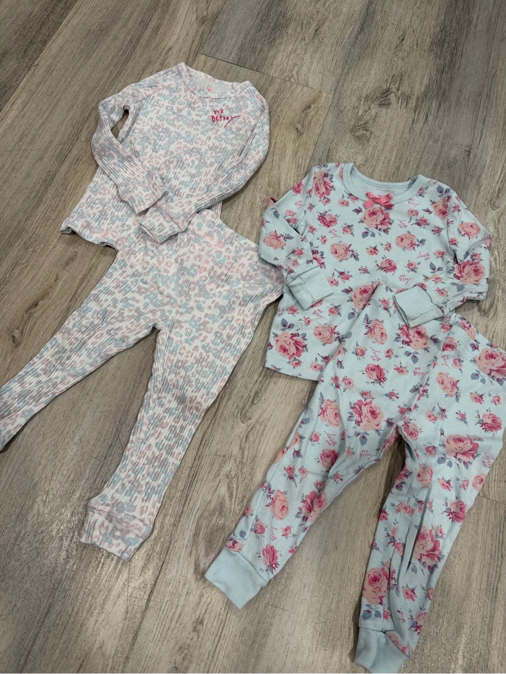 Betsey Johnson Kids pajama set bundle